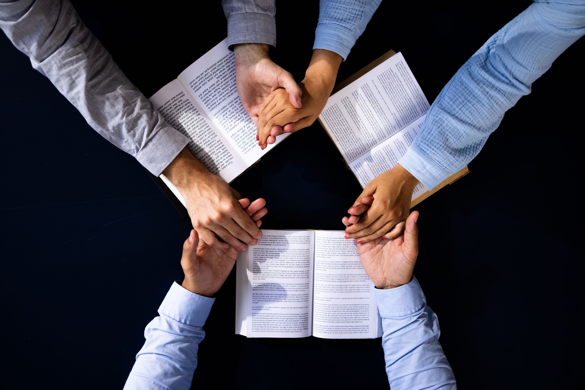 Christian Preacher Leads Bible Study With Friends, Spreading Faith